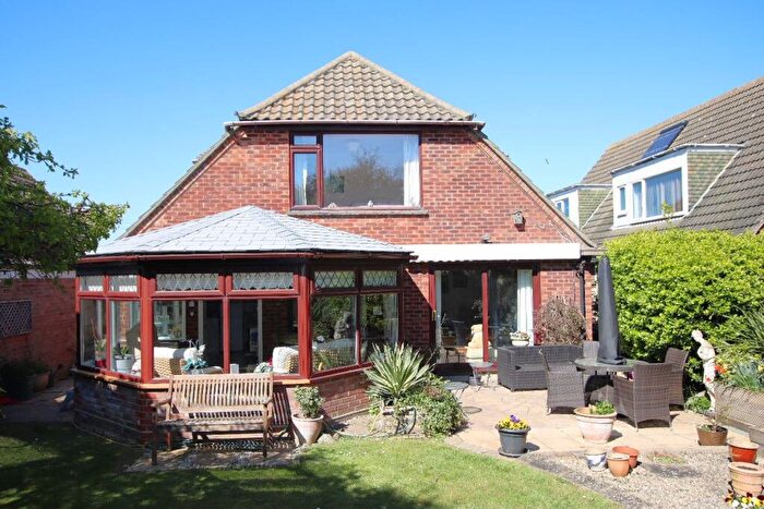 6 Bedroom Detached House For Sale In Manor Way, Holland On Sea, CO15