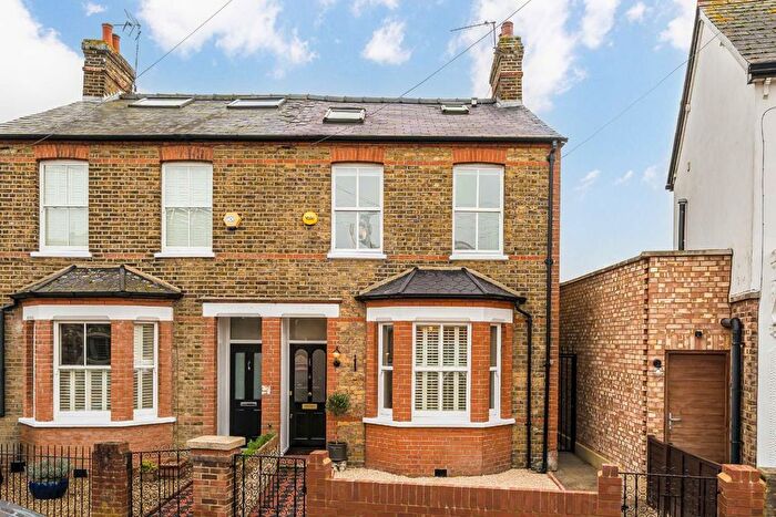 5 Bedroom Property For Sale In Oldfield Road, Hampton, TW12