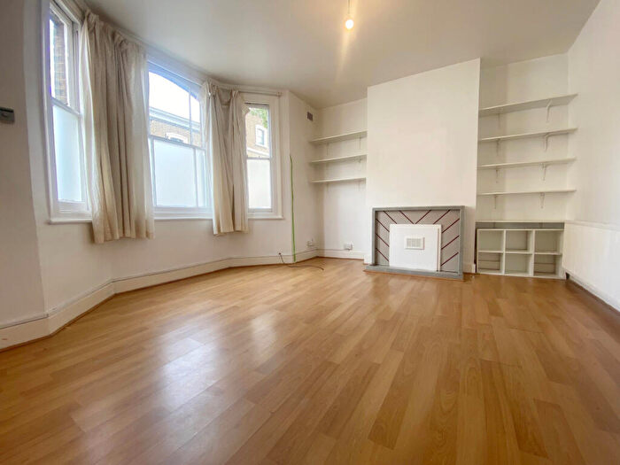 1 Bedroom Flat To Rent In Crankbrook Road, Deptford, SE8