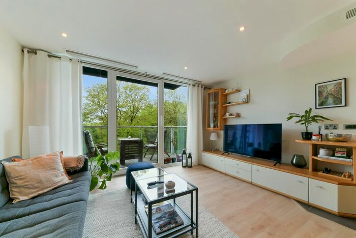 2 Bedroom Flat For Sale In Eustace Building, Chelsea Bride Wharf, SW11