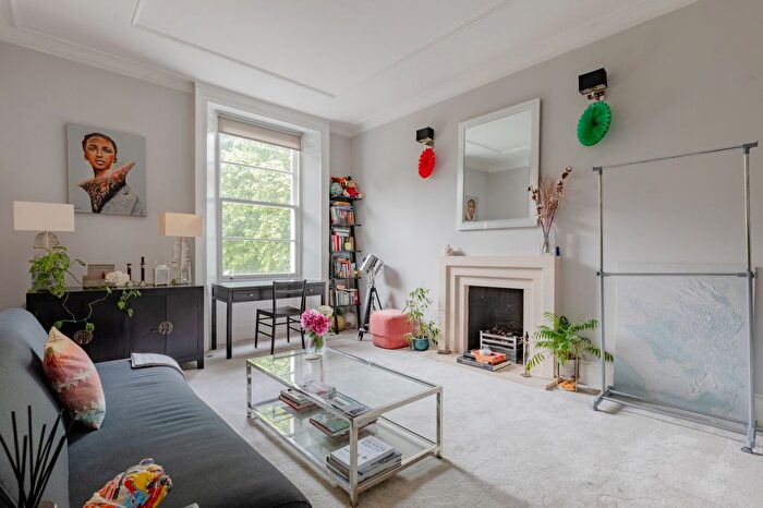 1 Bedroom Flat To Rent In St. Georges Square, London, SW1V