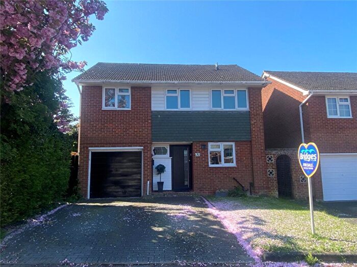 5 Bedroom Detached House For Sale In Waverley Avenue, Basingstoke, Hampshire, RG21