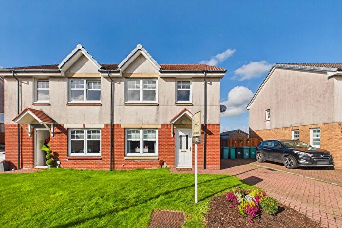 3 Bedroom Semi-Detached House For Sale In Kateswell Drive, Shotts, ML7