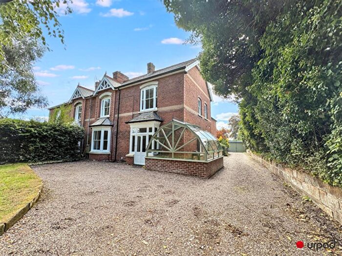 6 Bedroom Semi Detached House For Sale In Woodbury, New Road, Bromsgrove, B60