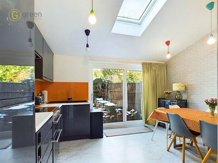 3 Bedroom End Of Terrace House For Sale In Clarendon Road, Four Oaks, B75