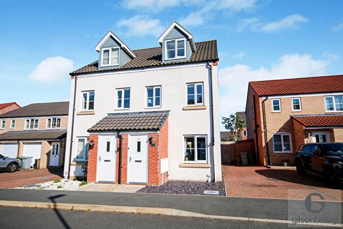3 Bedroom Town House For Sale In Bolton Road, Sprowston, NR7