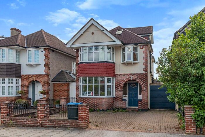 4 Bedroom Link Detached House To Rent In Landseer Road, New Malden, KT3