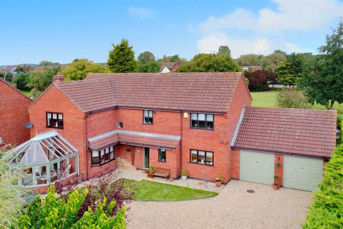 4 Bedroom Detached House For Sale In Manor Park, Hougham, Grantham, NG32