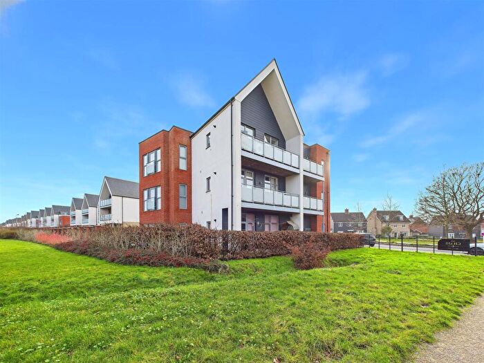 1 Bedroom Apartment For Sale In Armistice Avenue, Beaulieu Park, CM1