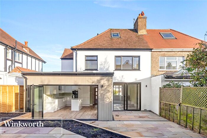 4 Bedroom Semi-Detached House For Sale In Tivoli Road, Brighton, East Sussex, BN1