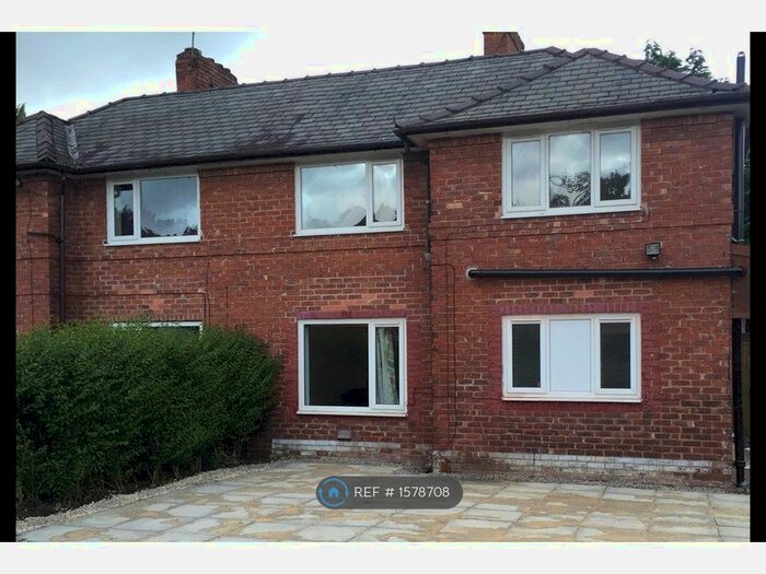 3 Bedroom Semi-Detached House To Rent In Manchester, Wythenshaw, M22