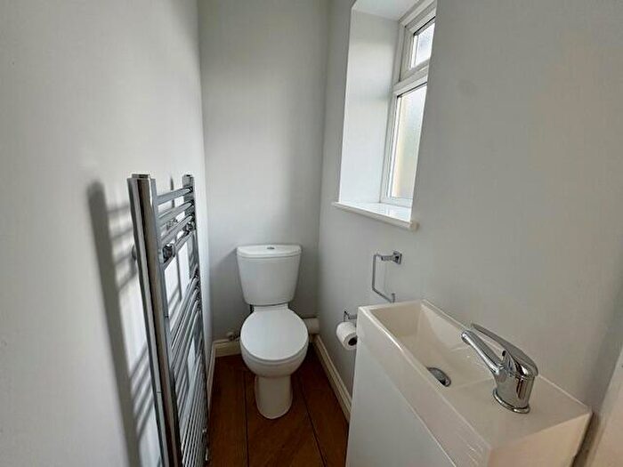 1 Bedroom Bungalow To Rent In Windmill Lane, Balsall Common, Coventry, CV7