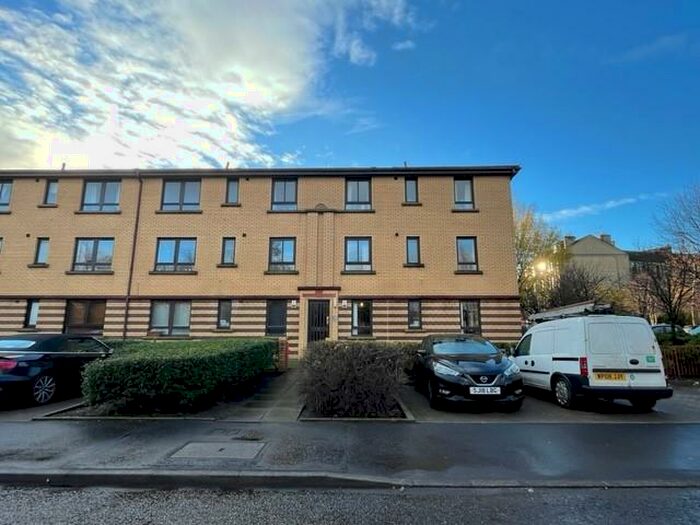 2 Bedroom Apartment To Rent In MacLean Street, Kinning Park, G51