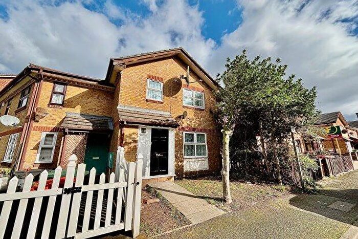 3 Bedroom Property To Rent In Clarence Road, London, E12