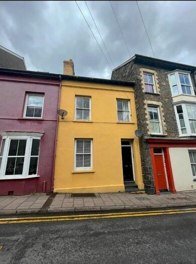 2 Bedroom Flat To Rent In Queen Street, Aberystwyth, SY23