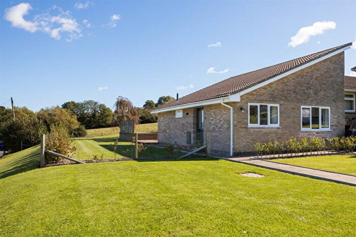 2 Bedroom Semi-Detached Bungalow To Rent In Lansdown Gardens, Chillerton, Newport, PO30