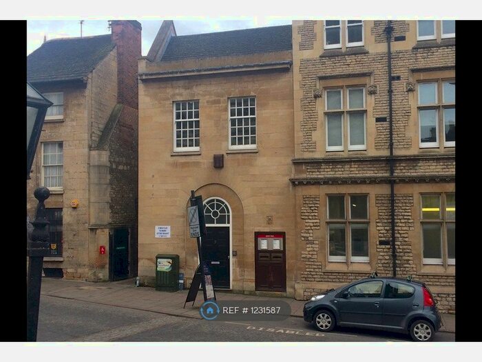 2 Bedroom Flat To Rent In The Old Post Office, Stamford PE9