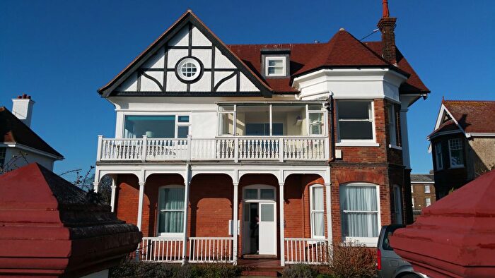 2 Bedroom Flat To Rent In Marine Road, Walmer, CT14