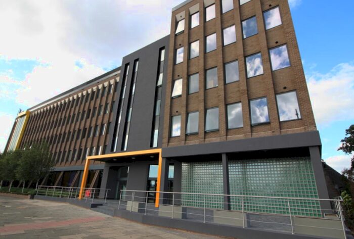 1 Bedroom Apartment To Rent In Coventry Road, Solihull, West Midlands, B26