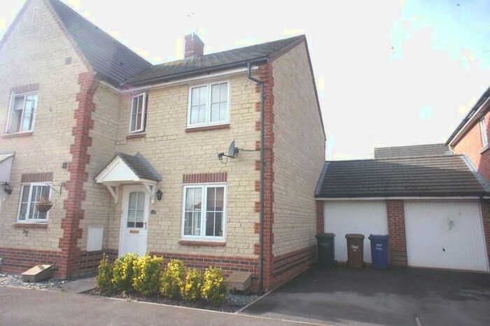 2 Bedroom End Of Terrace House To Rent In Corncrake Way, Bicester, Oxfordshire, OX26