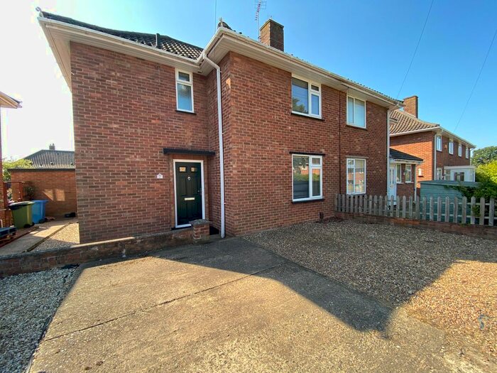 4 Bedroom Semi-Detached House To Rent In Peckover Road, Norwich, NR4