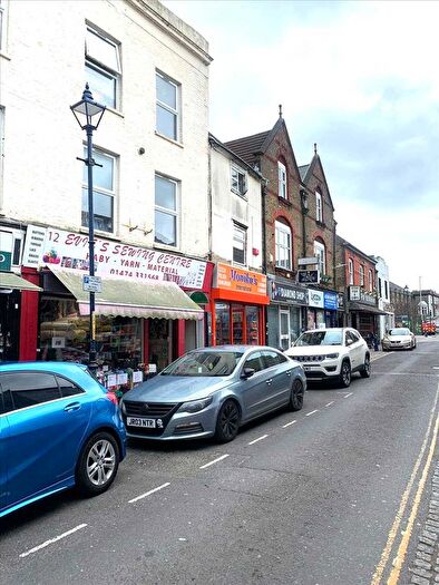 4 Bedroom Flat To Rent In Queen Street, Gravesend, DA12