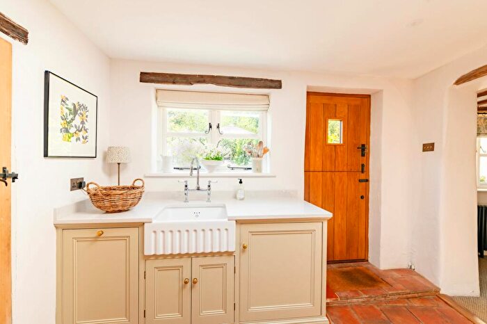 2 Bedroom Cottage For Sale In Hunstead Lane, Brooke, NR15