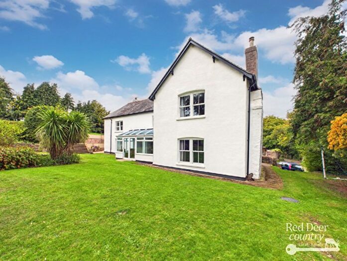 6 Bedroom Property For Sale In Wellington, Somerset, TA21