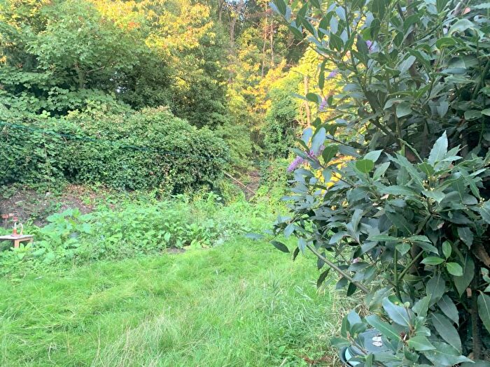 Flat To Rent In Mount Pleasant Villas, Crouch End, N4