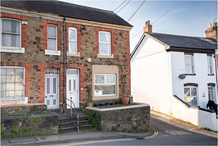 3 Bedroom End Of Terrace House For Sale In Pitt Lane, Bideford, EX39