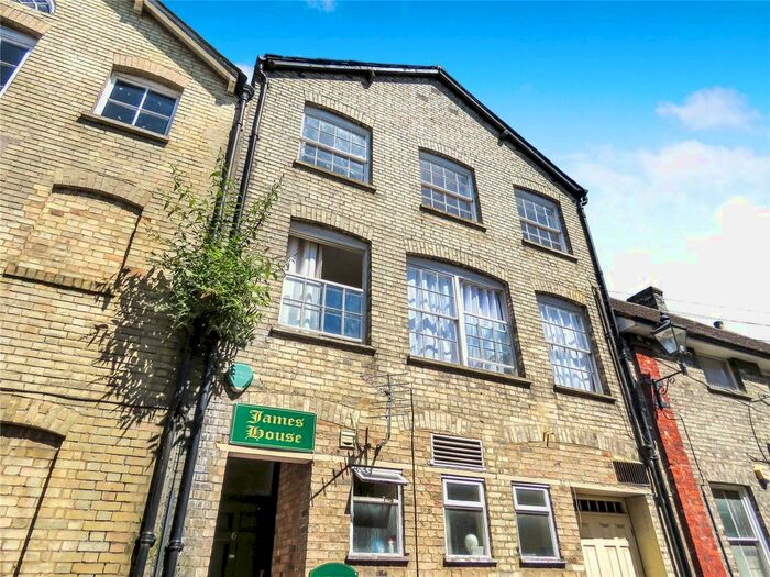 2 Bedroom Flat To Rent In James House, King Street, Royston, Hertfordshire, SG8