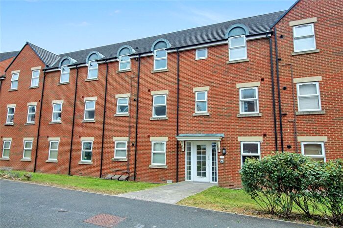 2 Bedroom Flat For Sale In Cloatley Crescent, Royal Wootton Bassett, Swindon, Wiltshire, SN4