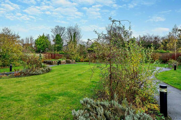 2 Bedroom Apartment For Sale In Crocus Court, Station Road, Poulton-Le-Fylde, FY6