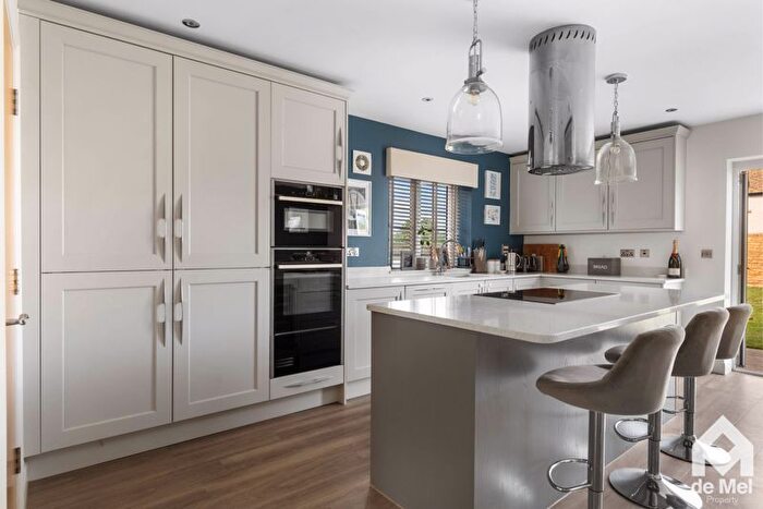 5 Bedroom Detached House For Sale In Apple Tree Close, Toddington, GL54