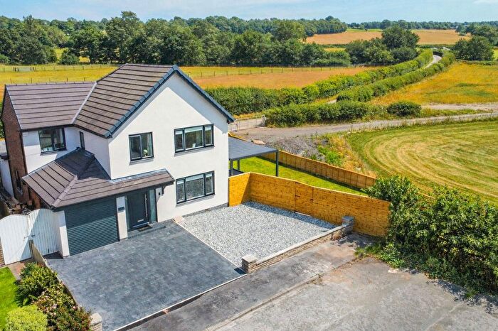 4 Bedroom Detached House For Sale In Beechmore, Moore, WA4