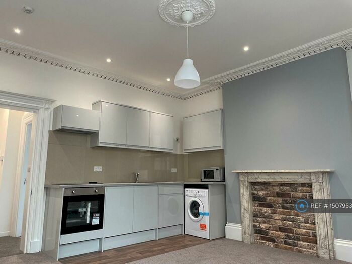 2 Bedroom Flat To Rent In Albion Street, Cheltenham, GL52