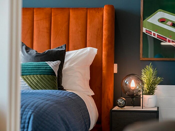 Apartment To Rent In Broad Street, Birmingham, B15