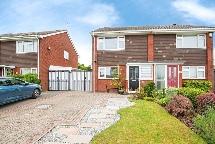 3 Bedroom Semi Detached House For Sale In Purcell Avenue, Whitestone, Nuneaton, CV11