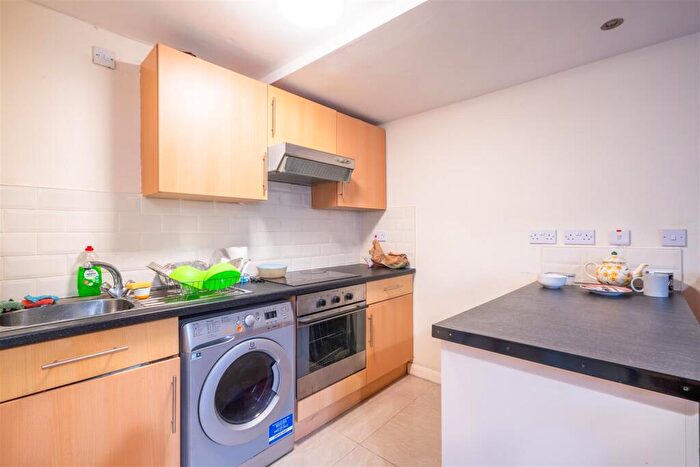 Studio To Rent In Flat, Moorgate Avenue, Crookesmoor, S10