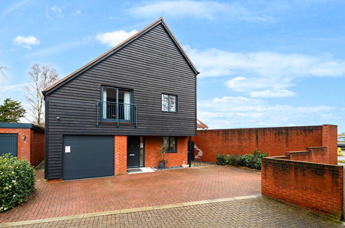 4 Bedroom Detached House For Sale In Station Drive, Sutton Scotney, Winchester, SO21