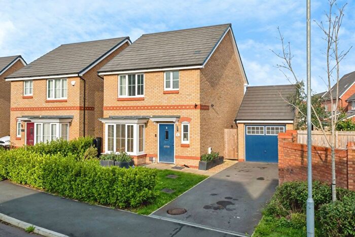 3 Bedroom Detached House For Sale In Burnage Close, Warrington, Cheshire, WA1