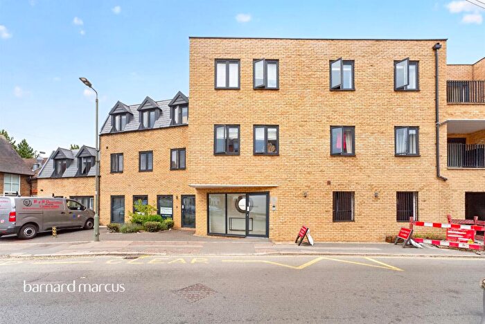 1 Bedroom Flat For Sale In Salisbury Road, Barnet, EN5