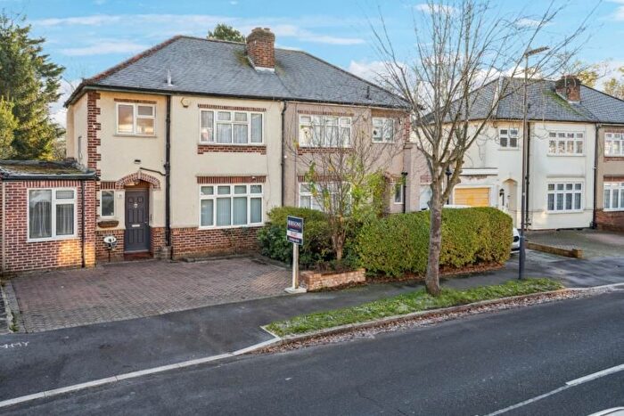 4 Bedroom Semi Detached House To Rent In St. Michaels Crescent, Pinner, HA5