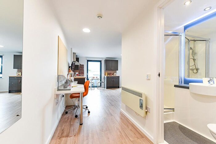 1 Bedroom Flat To Rent In Wharf View, Chester, CH1