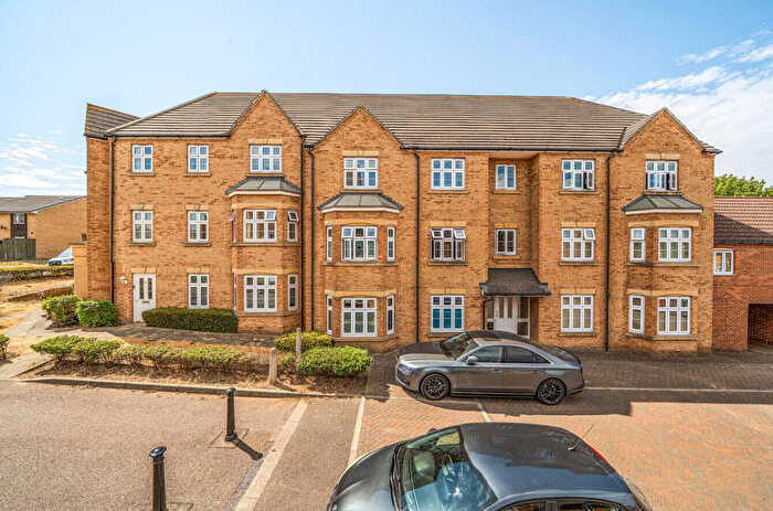 2 Bedroom Flat For Sale In Martin Court, Kemsley, Sittingbourne, ME10