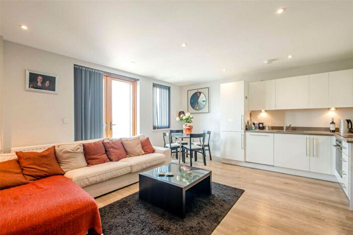 1 Bedroom Apartment To Rent In Salcombe Court, St. Ives Place, London, E14