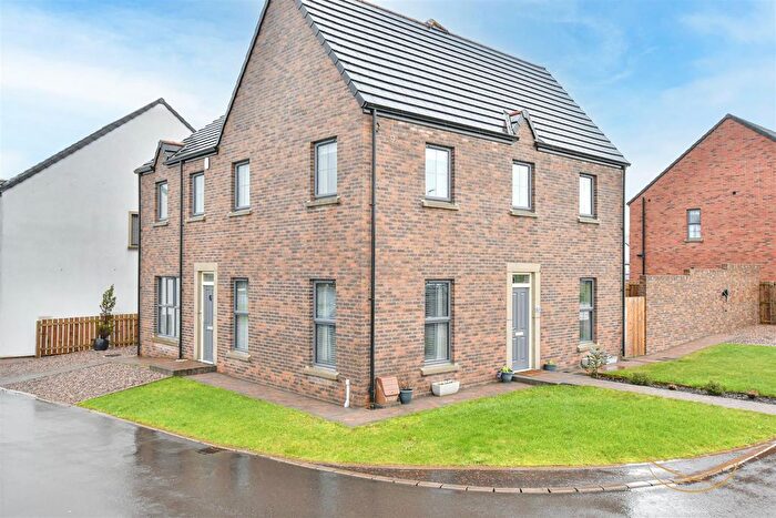 3 Bedroom Semi-Detached House For Sale In Hansons Hall Lane, Ballyclare, BT39