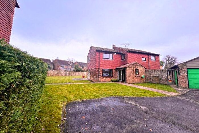 4 Bedroom Detached House To Rent In Barnham Road, Bognor Regis, PO22