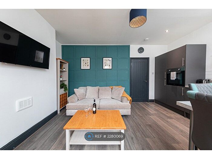 5 Bedroom Terraced House To Rent In Granville St, Gateshead, NE8