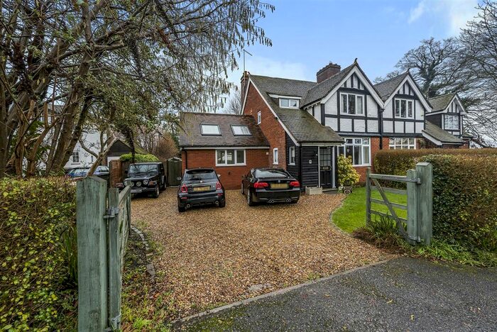 2 Bedroom Property To Rent In Field Way, Ripley, Woking, GU23